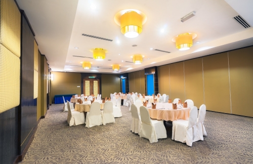 2-Round Table