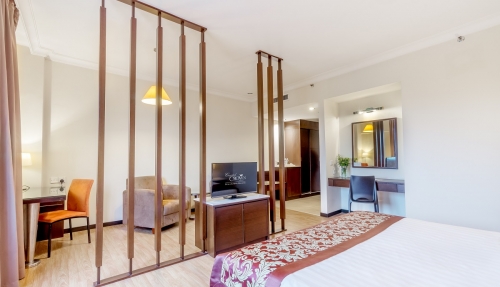 4-Deluxe Room